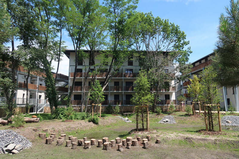 Image 1. Les Jardins d’Embruns